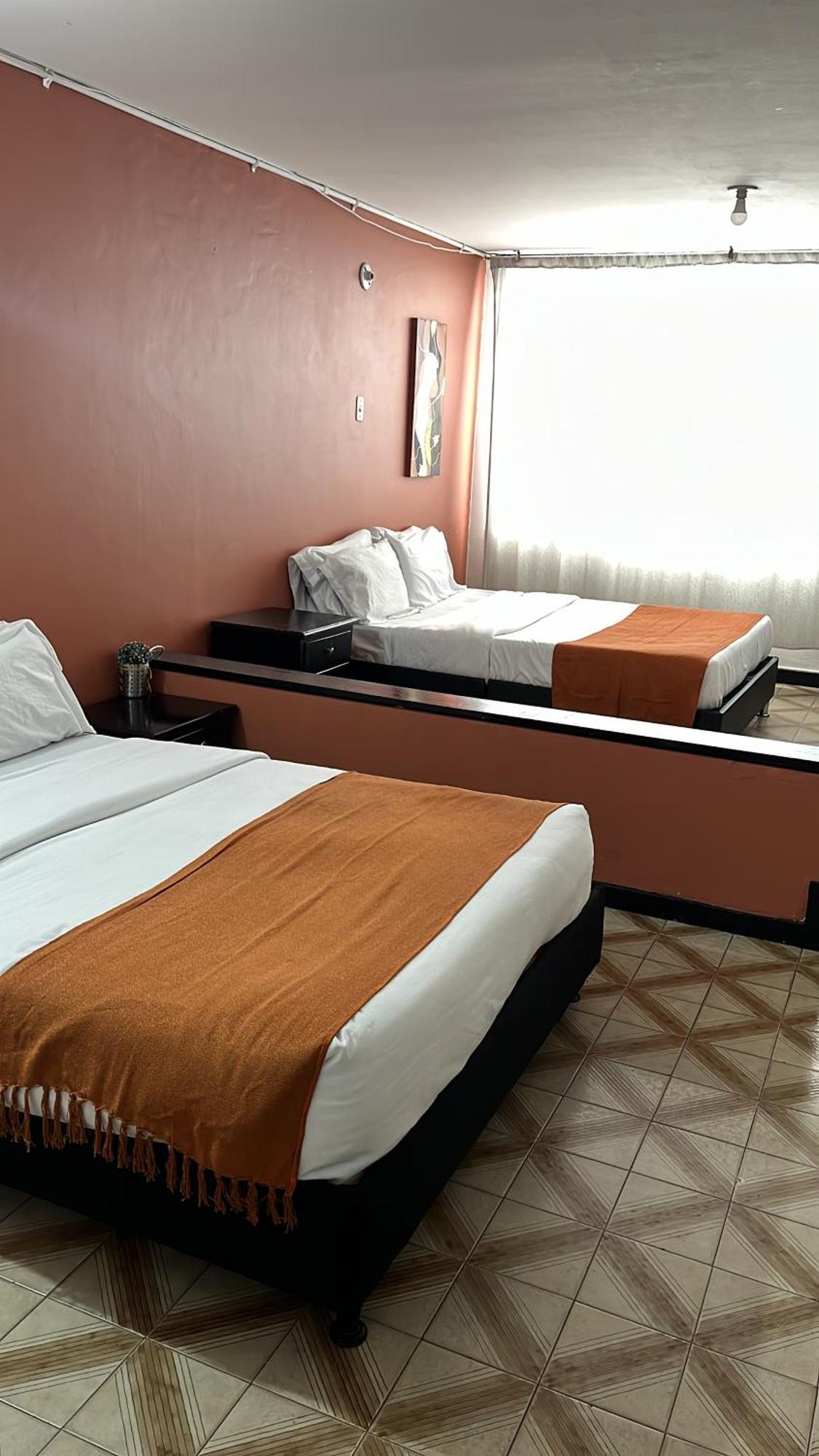 Way Maker 1 Hotel Bogotá Eksteriør billede