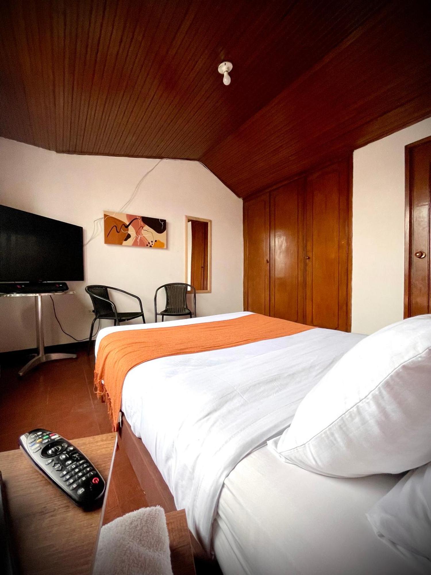 Way Maker 1 Hotel Bogotá Eksteriør billede