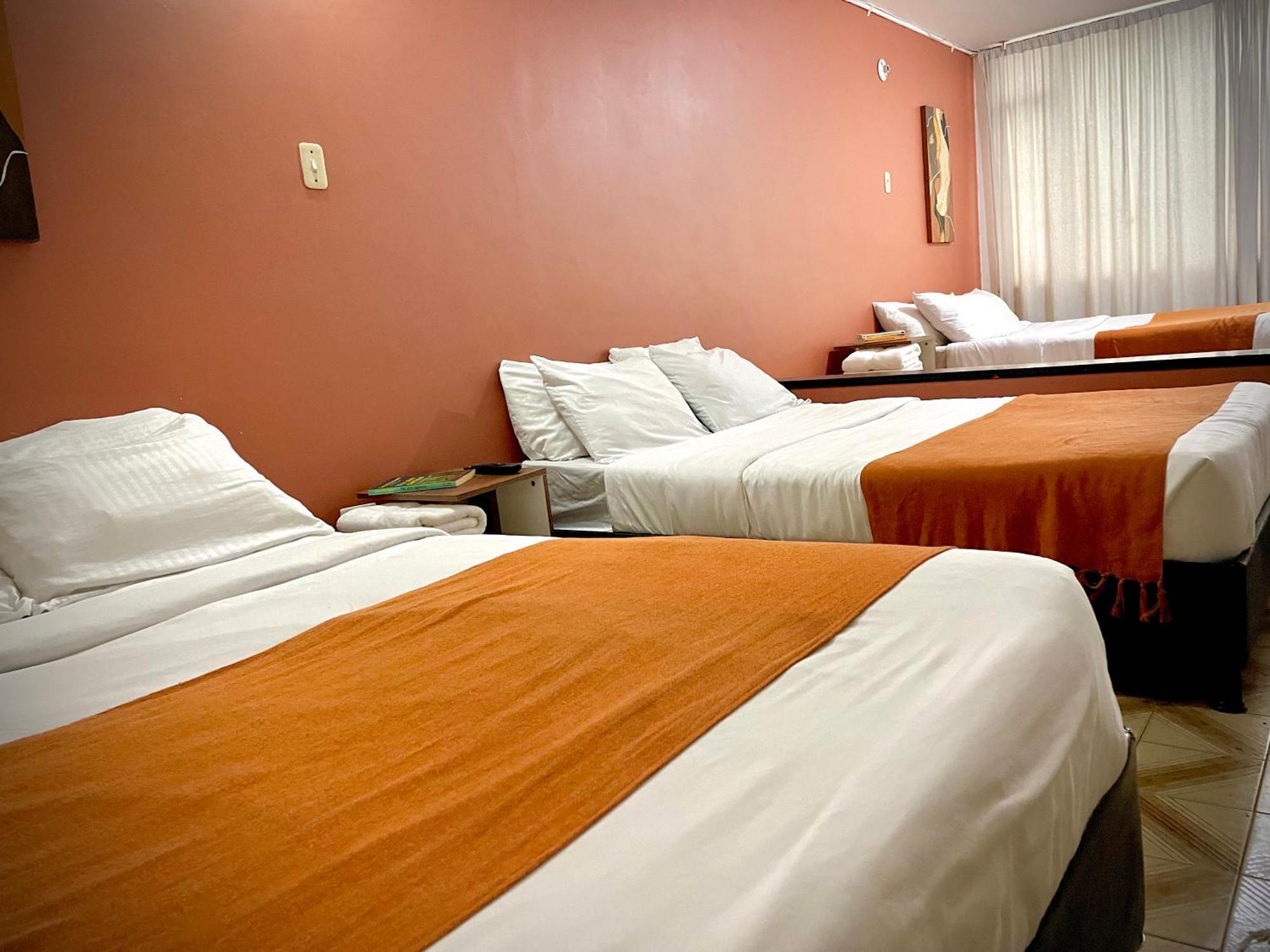 Way Maker 1 Hotel Bogotá Eksteriør billede